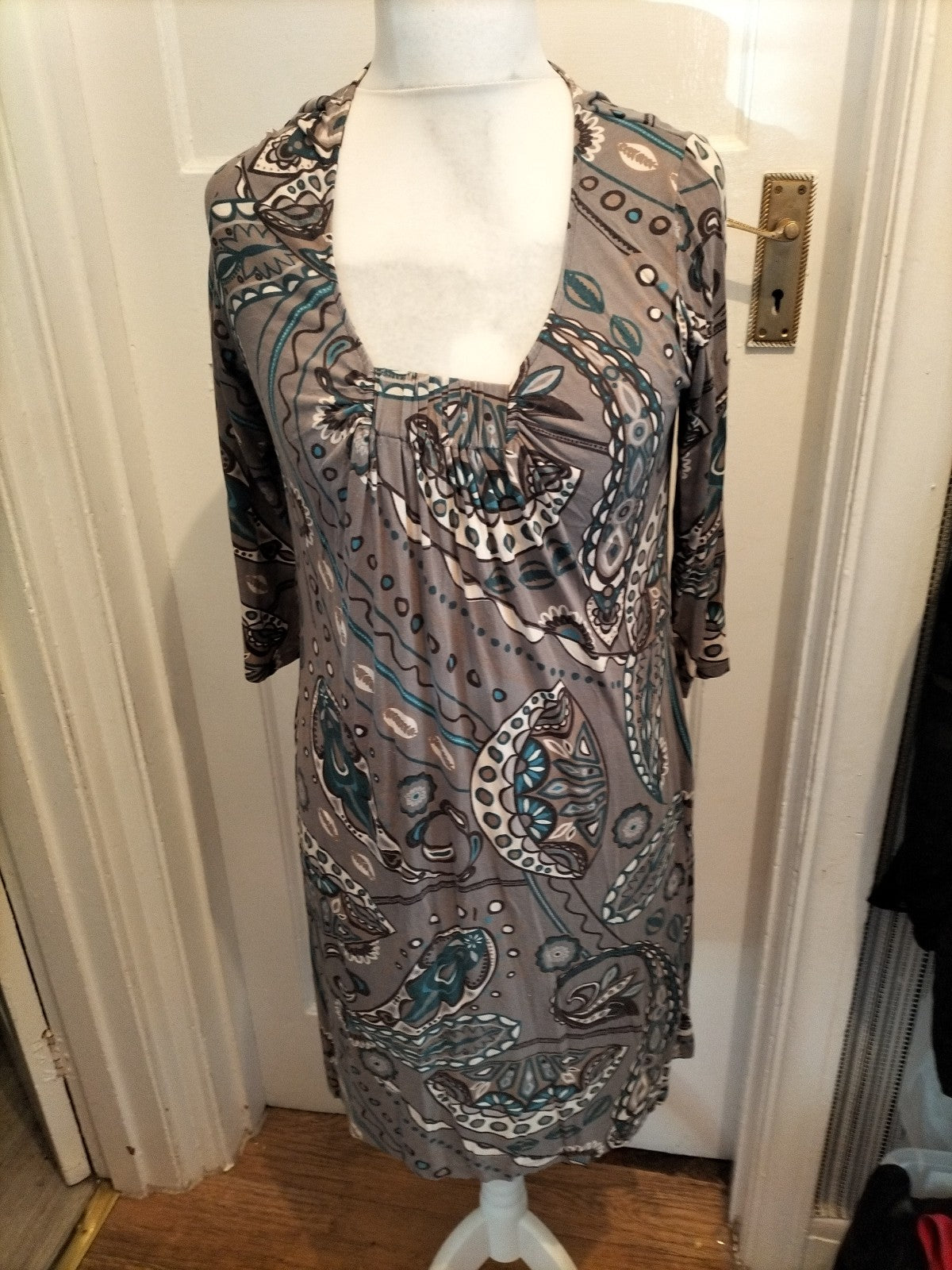 Ladies Marks And Spencer Portfolio Size 14 Grey Aztec Half Sleeved Dress
