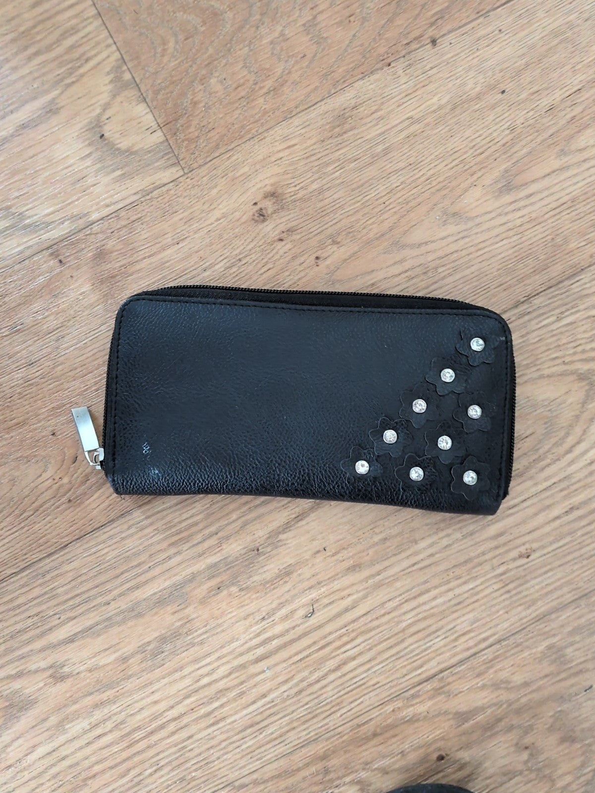 Ladies Black Zip Purse With Diamonte Detail