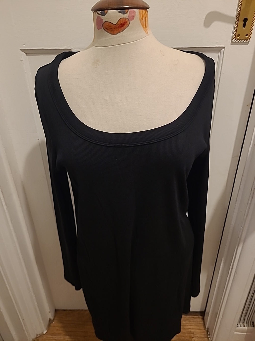 Ladies Asos Size 18 Black Ribbed Long Sleeved Pencil Dress