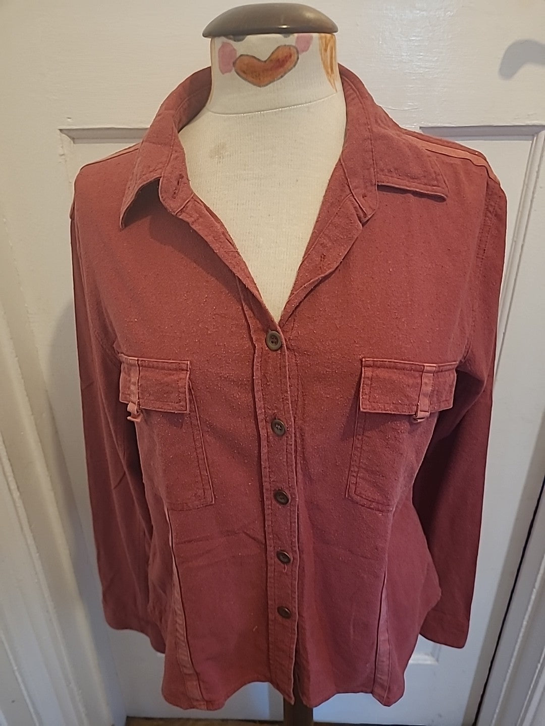Mens Size XL Wine Red Long Sleeved Shirt(Bobbling)