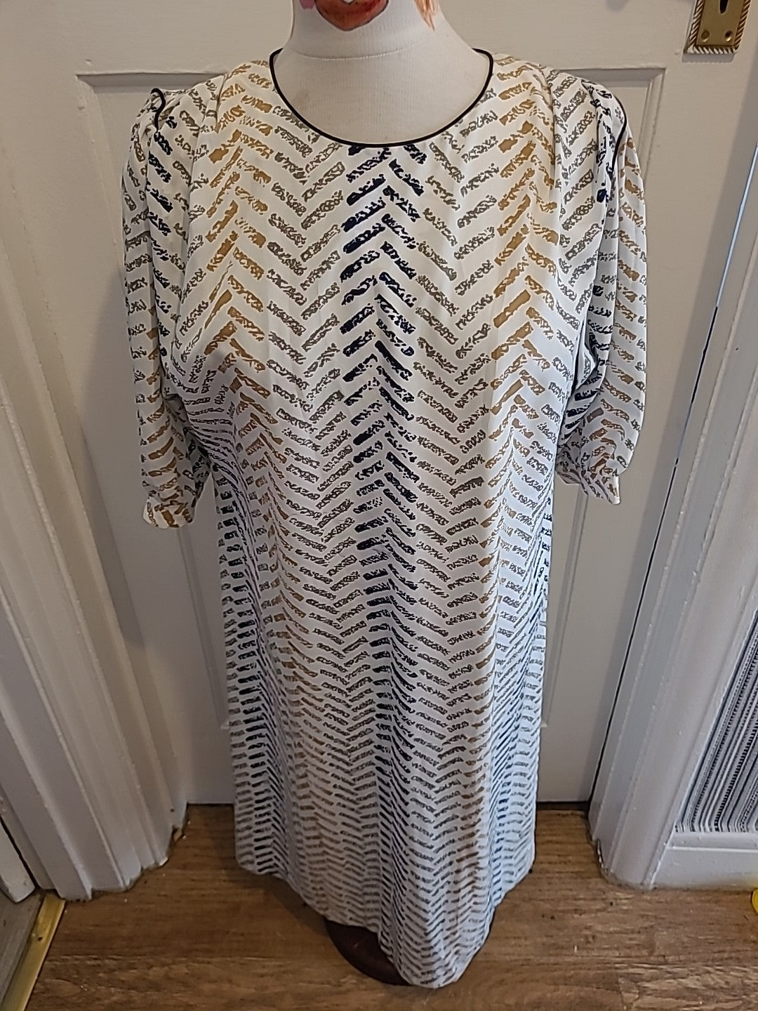 Ladies Alexis Jaf Size Large Multi Coloured Mid Sleeved Long Dress