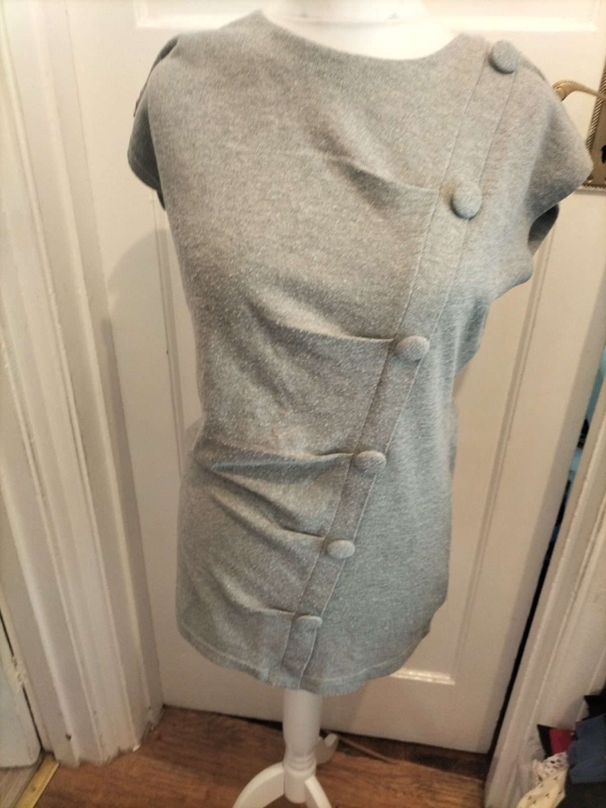 Store Twenty One Medium Grey Short Sleeved Dress Bobbling