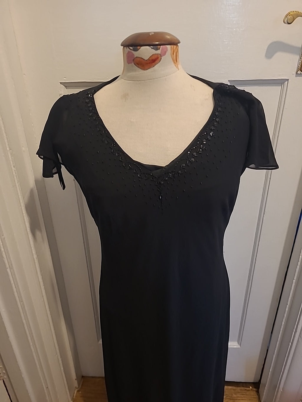 Ladies Debut Size 18 Black Long Length Lined V Neck Short Sleeved Dress