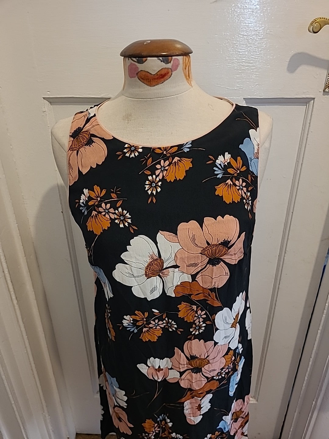 Ladies F&F Size 10 Black Floral Sleeveless Dress