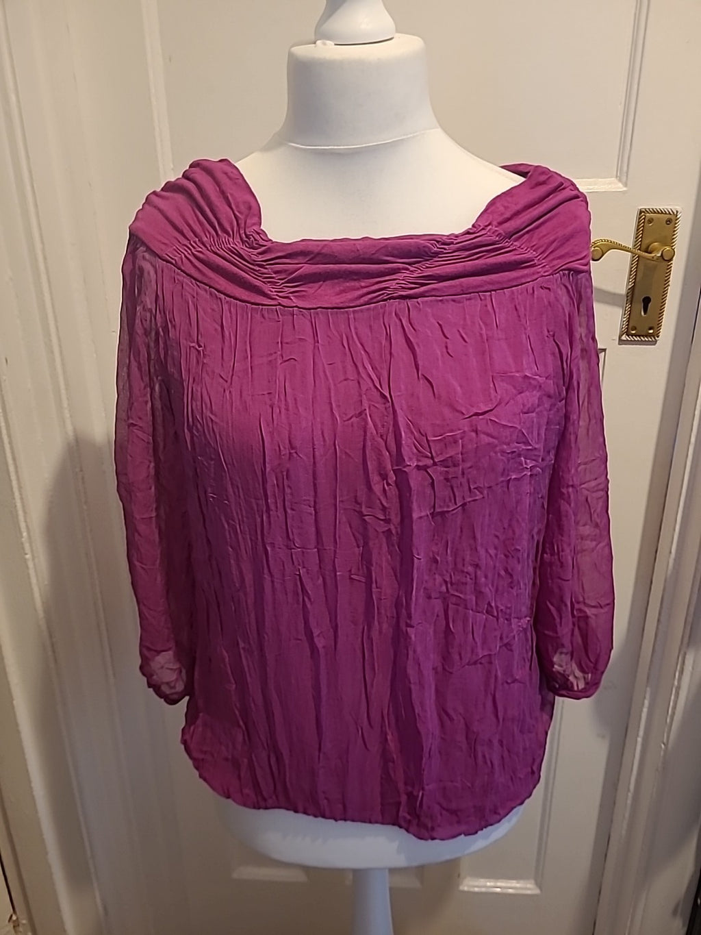 Ladies Size Medium Purple Short Sleeve Blouse