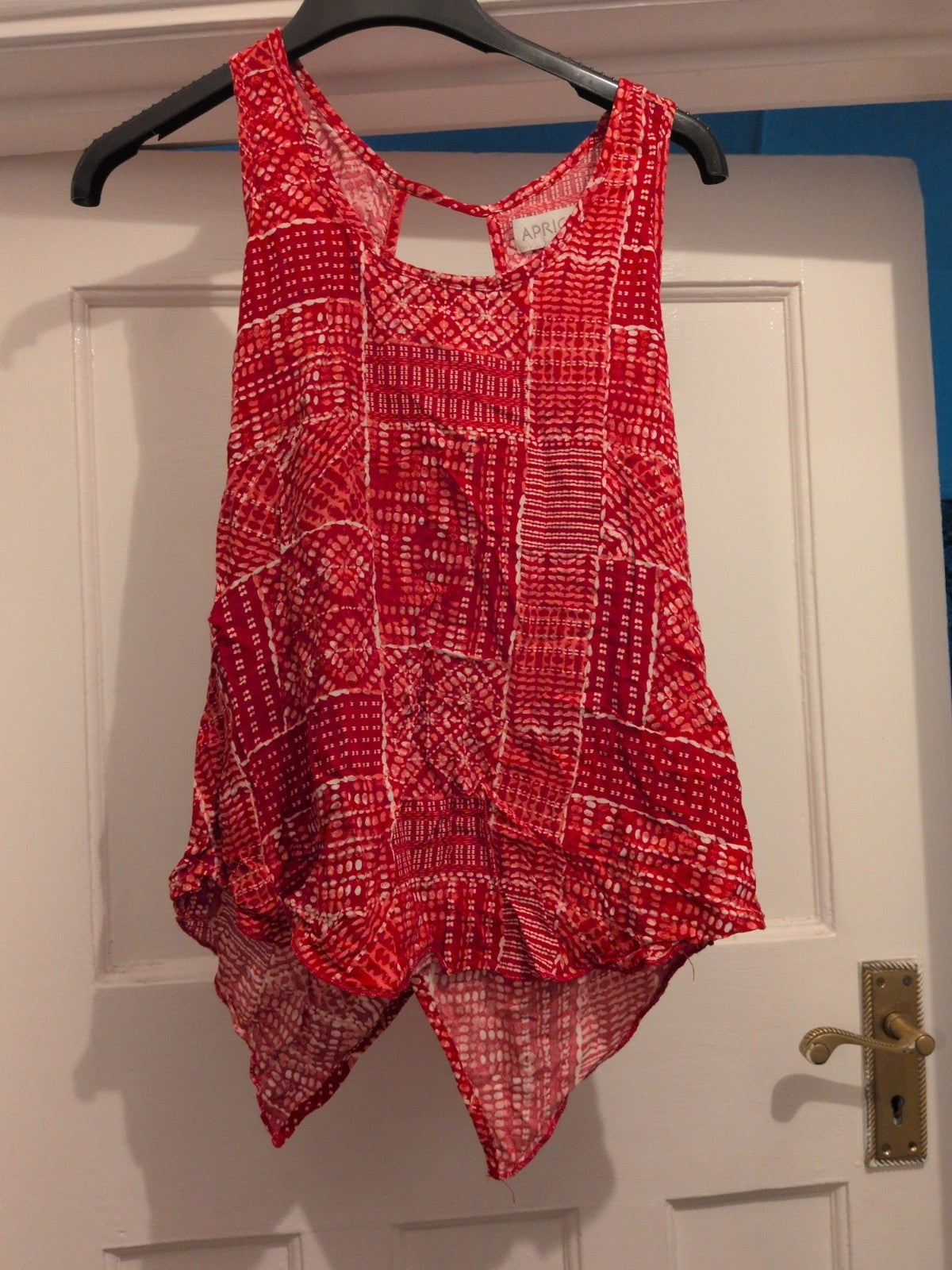 Apricot 10 Red And White Sleeveless Top