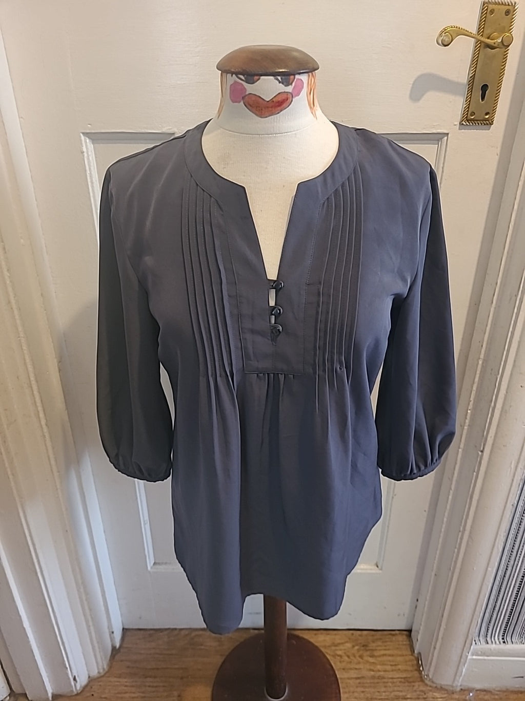 Ladies Tu Size 10 Grey Pleated Long Sleeved Blouse