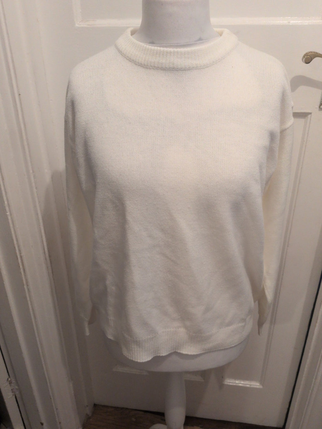 Damart 20/22 White Long Sleeve Pullover Jumper