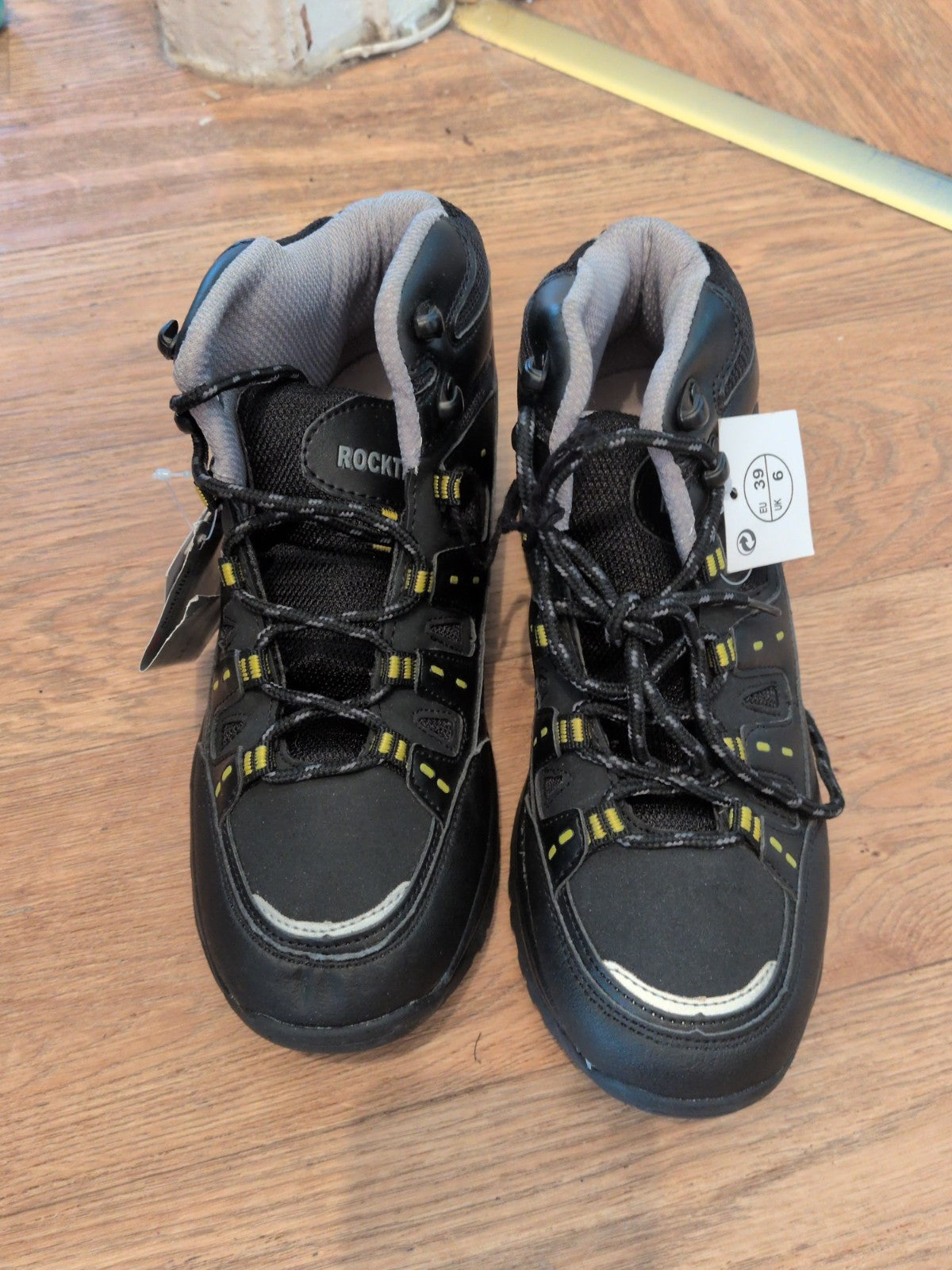 Brand New UK 6 Black Work Boots(No Steel Toe)