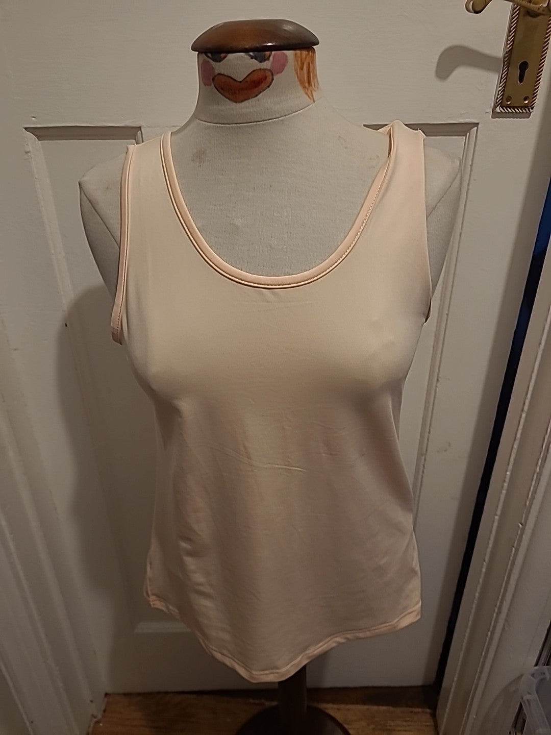 Ladies Size XL Beige Sleeveless Vest Tank Top