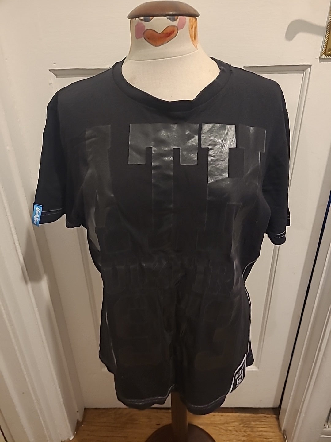 Mens Urban Spirit Size Large Black Print Short Sleeved Tshirt