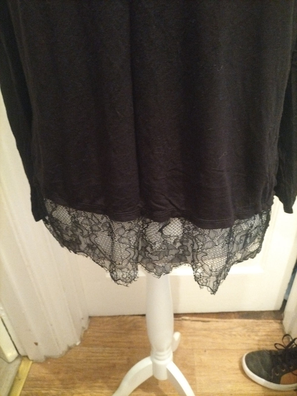 Ladies H+M Size Large Black Long Sleeved Lace Hem T-shirt