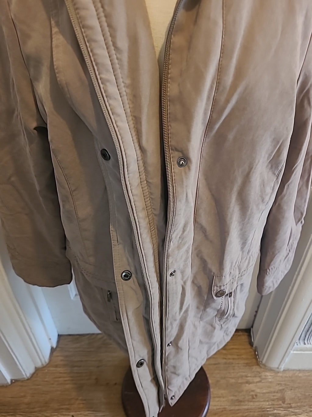 Ladies BM Collection Coat Size Med Khaki