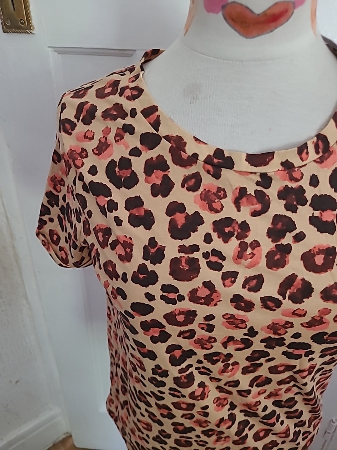 Brand New Tu Size 10 Leopard Print Short Sleeved Tshirt