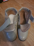Ladies JSW Grey Approx Size 9-10 Specialty Shoe