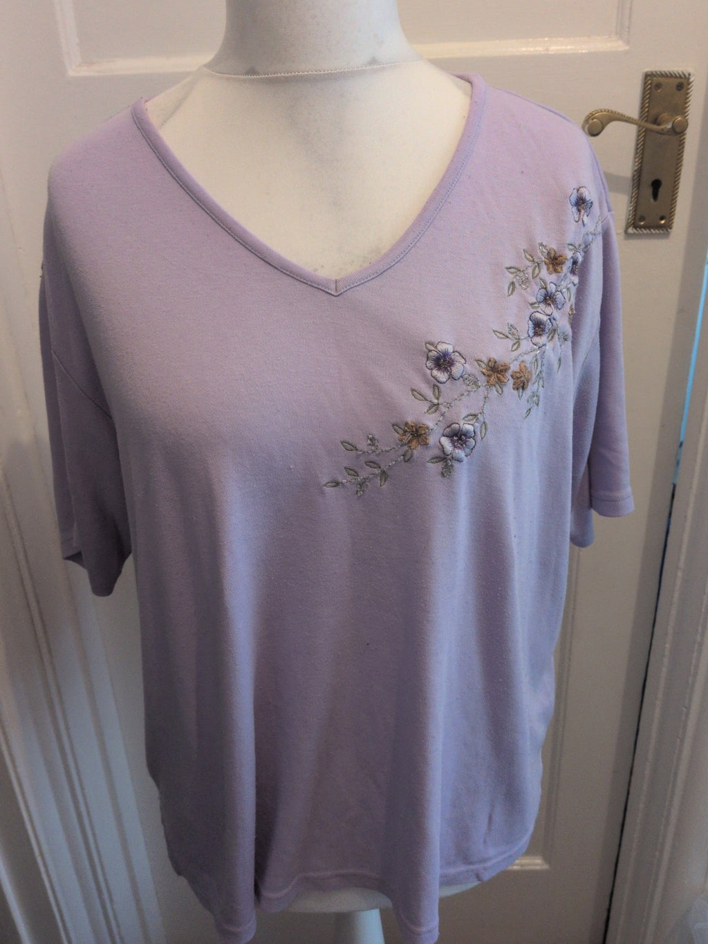 Avant Garde XL Lilac Floral Padded Short Sleeve Blouse