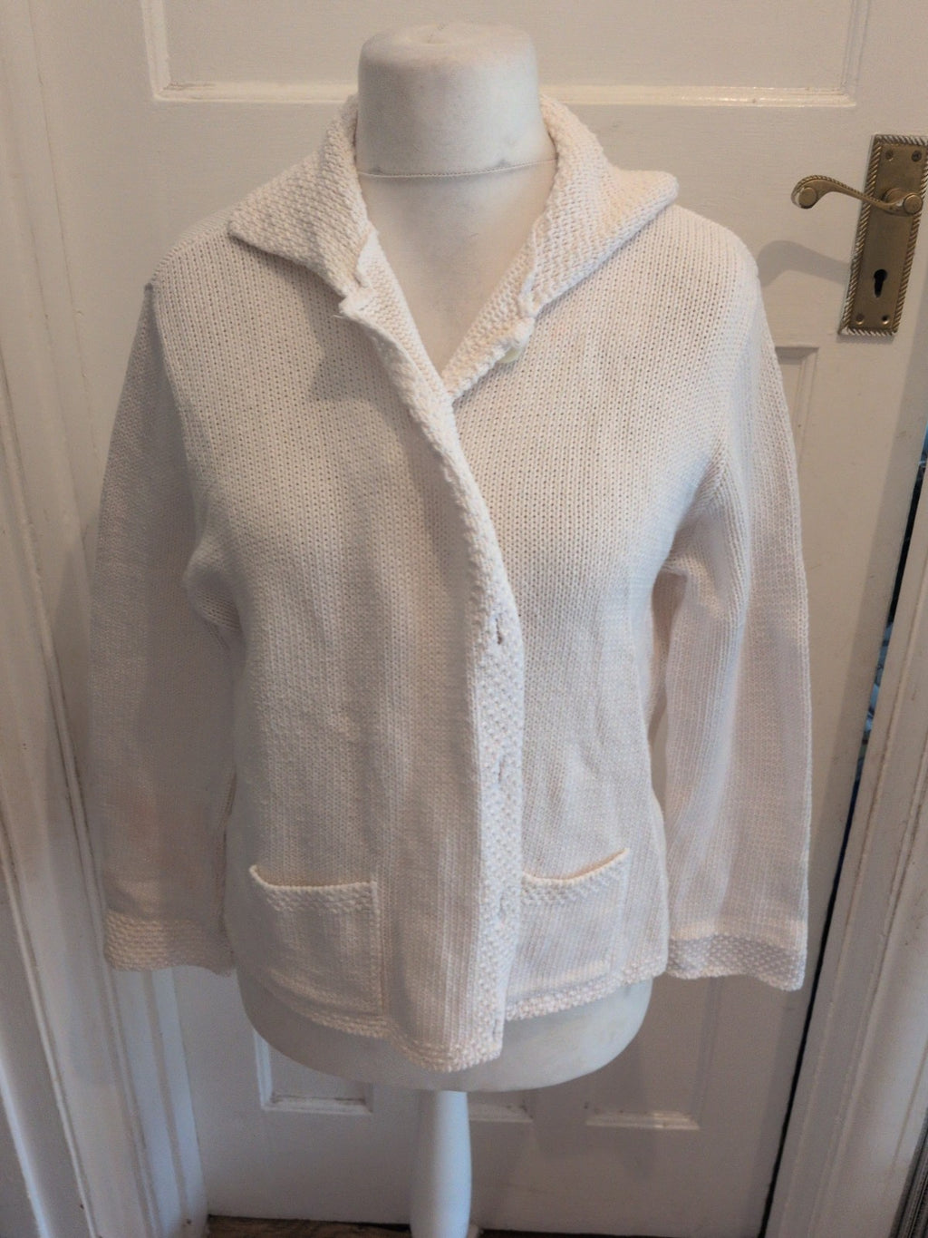 Ladies Berkertex 18-20 White Knit Long Sleeve Cardigan