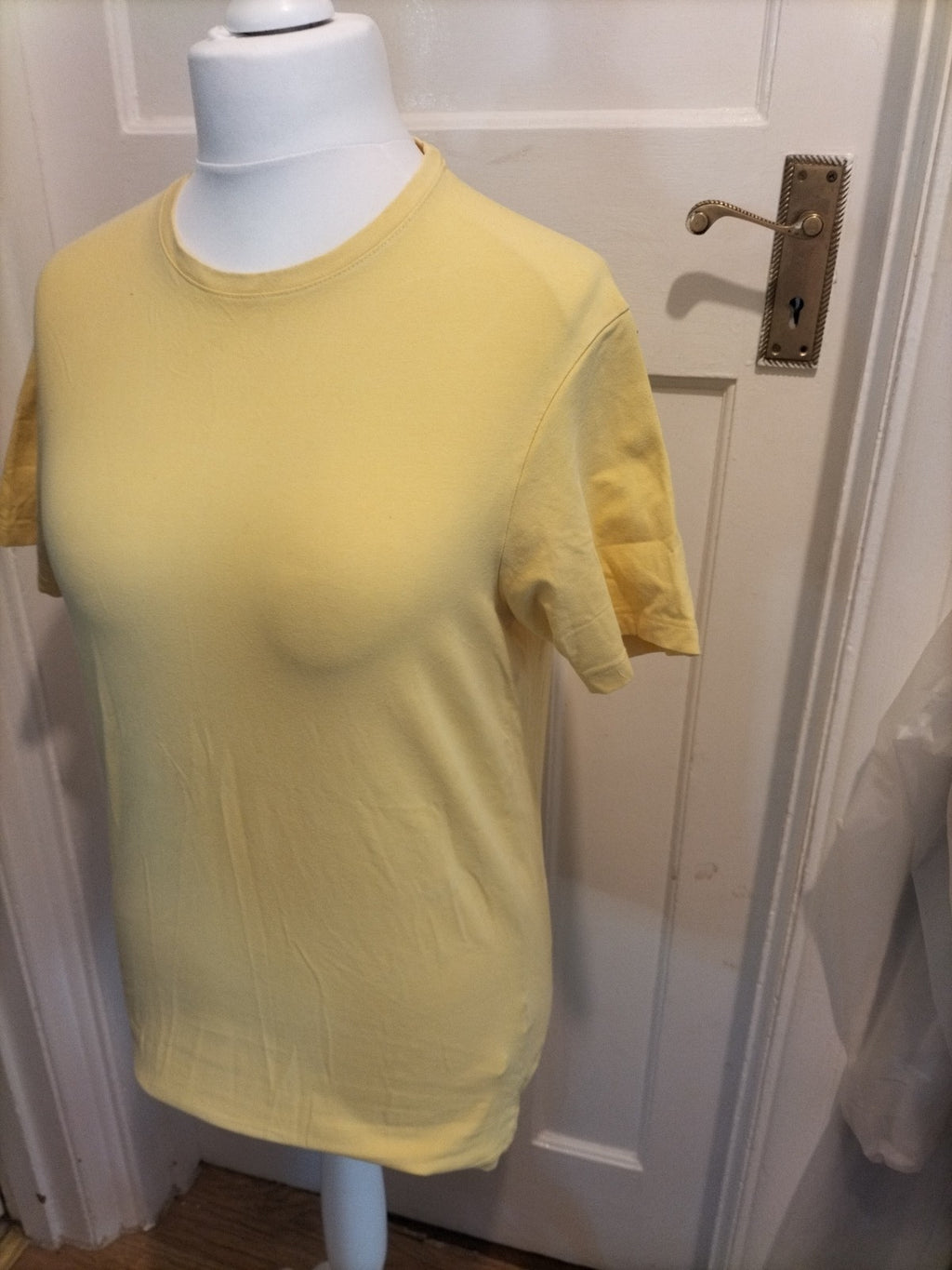 Mens Primark Size Medium Yellow Short Sleeved Tshirt