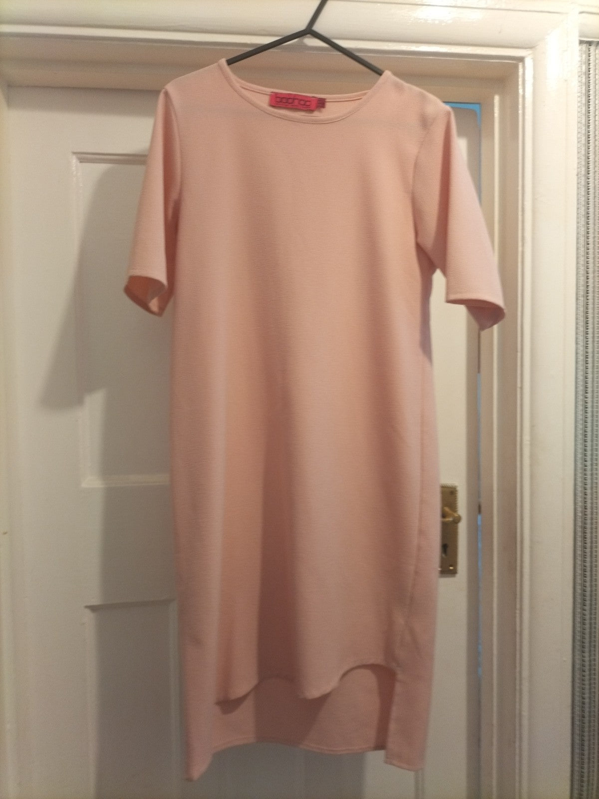 Ladies Boohoo Size 8 Pink Short Sleeved Dress