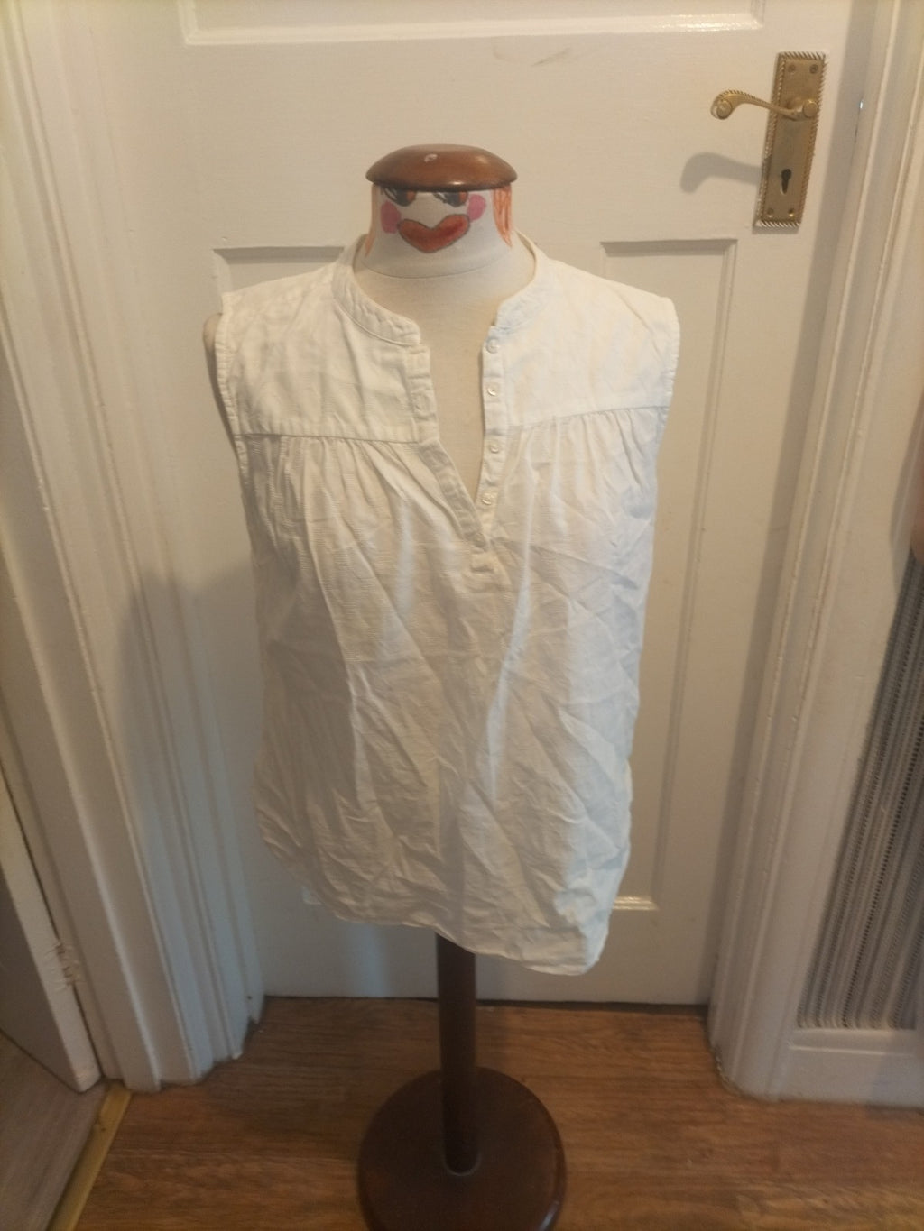 Ladies He Loves Me Size 12 White Sleeveless Tshirt