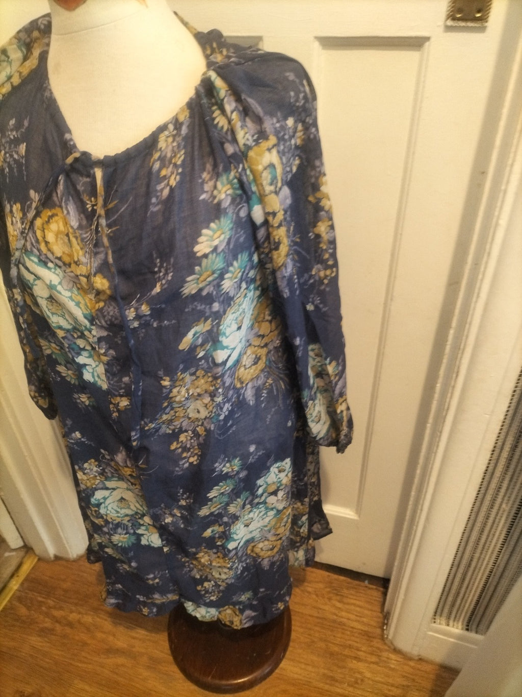 Ladies C&A Size 14 Floral See Through Long Sleeved Dress