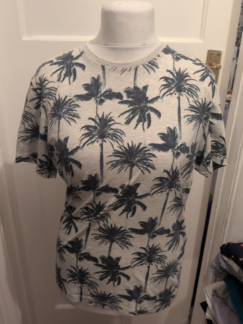 Red Herring Medium Palm Tree Short Sleeve T-shirt