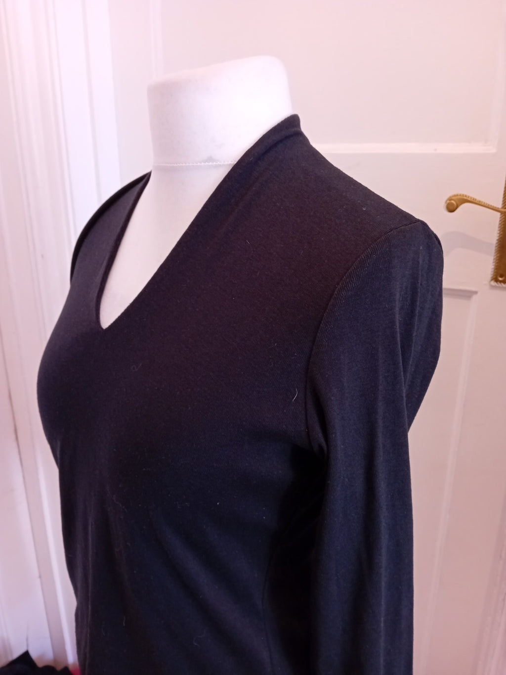 Viz.A.Viz 12 Black Long Sleeve V Neck Blouse
