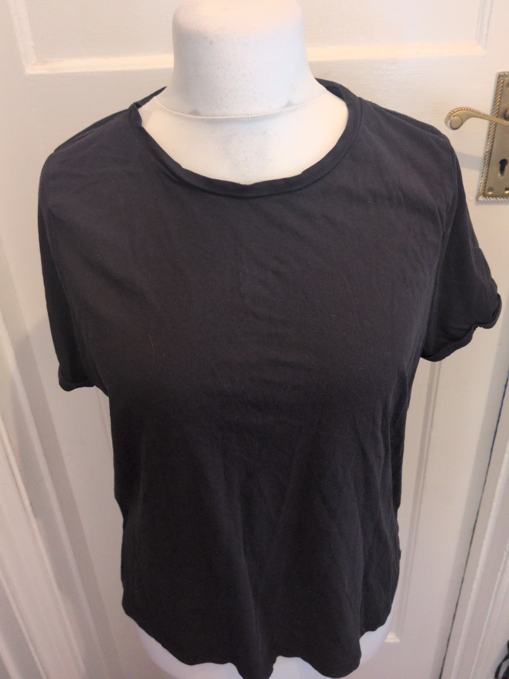 TU 16 Black Plain Short Sleeve T-shirt