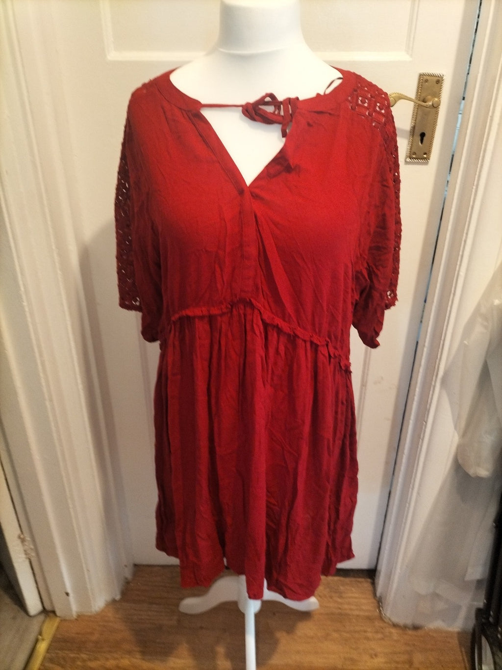 Ladies Matalan Size 18 Deep Red Short Sleeved Patterned Sleeves Dress