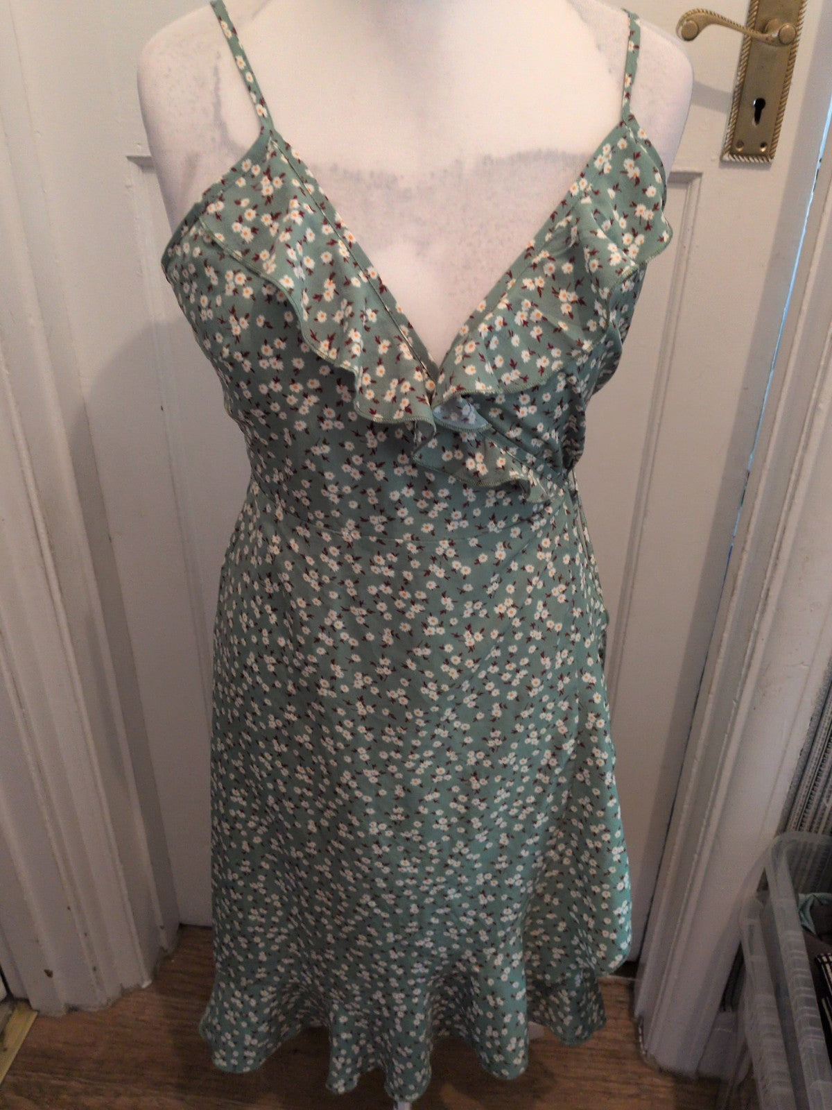 Shein Large Green Floral Sleeveless Dress Self Tie