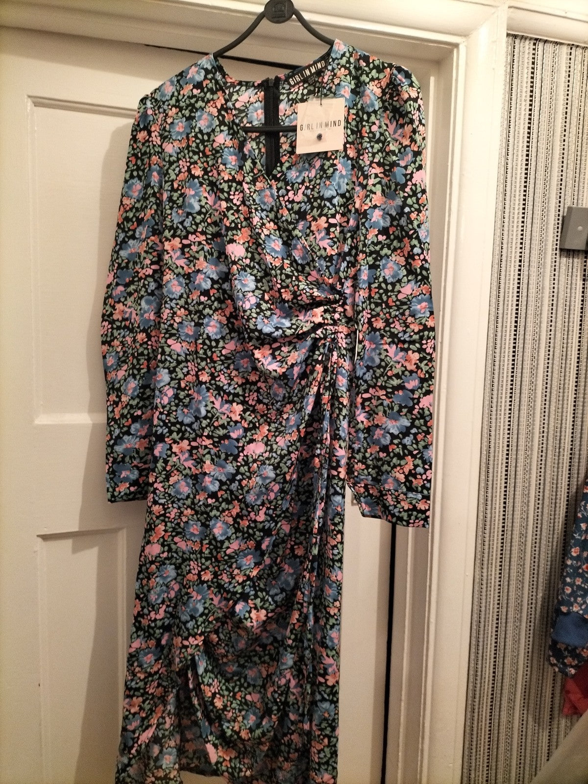 Brand New Girl In Mind Size 10 Black Floral Long Sleeved Dress
