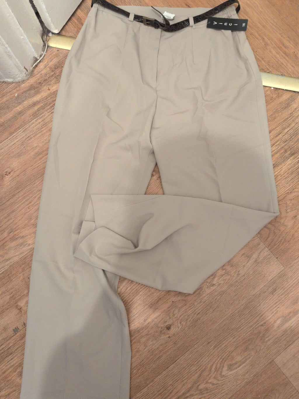 Brand New Vinci 16 Stone Belted Trousers RRP £39