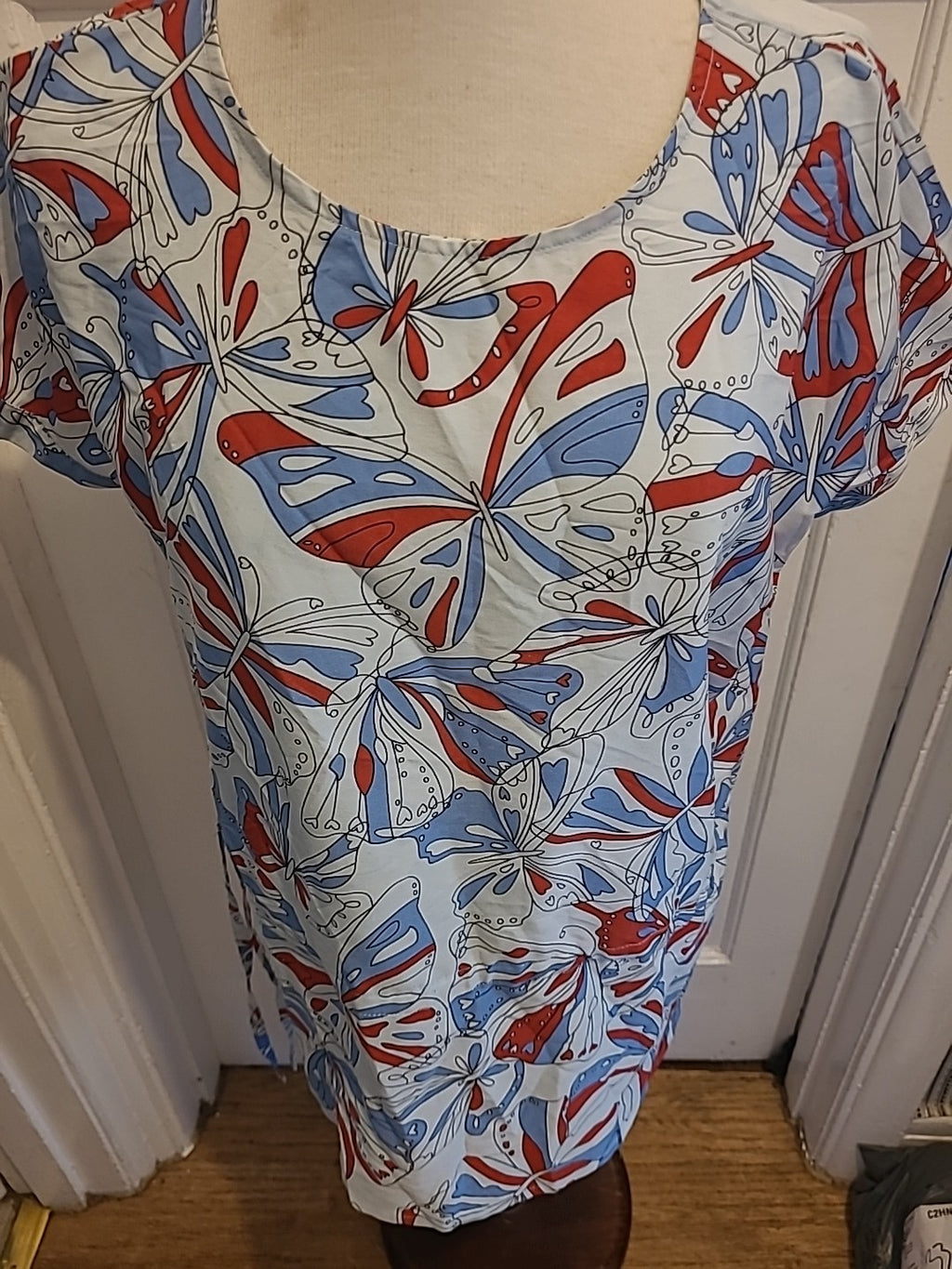 Ladies Peacocks Size 14 Blue White Red Butterfly Short Sleeved Blouse