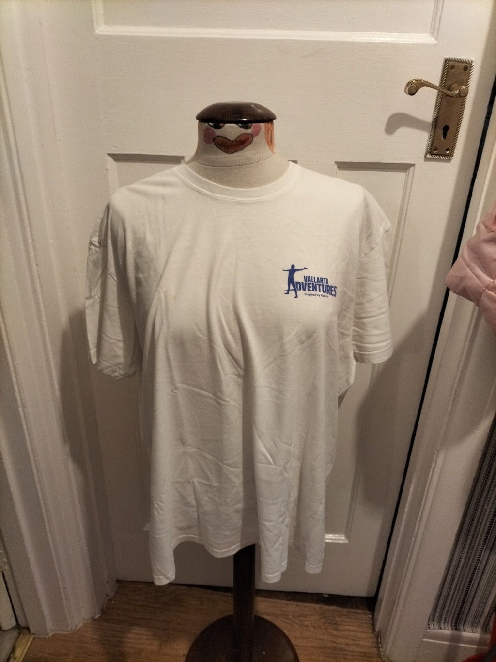 Mens Vallarta Size XL White Printed Tshirt(Small Mark On Front)