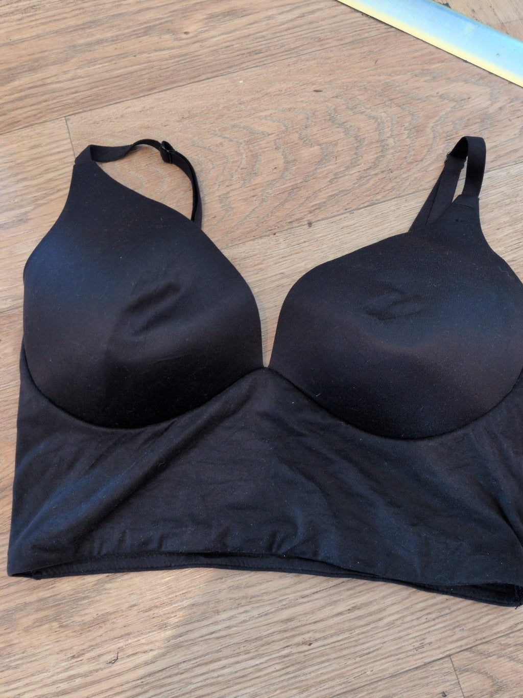 34D Black Padded No Wires Bra With Lower Material