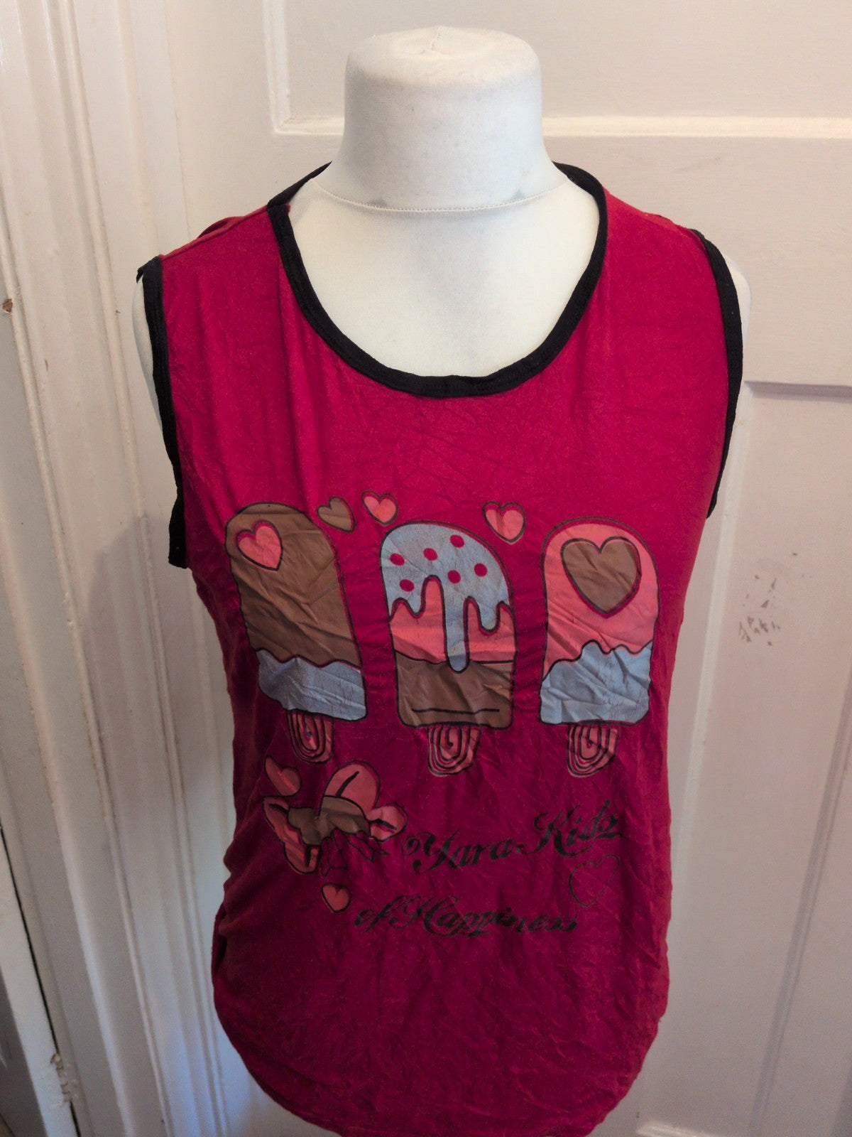 Medium Burgundy Sleeveless Printed T-shirt