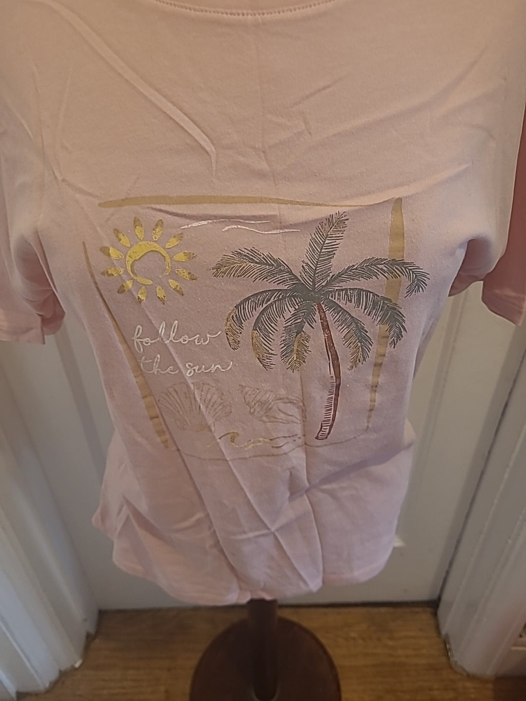 Ladies Day Dreams Size Small Pink Palm Tree Pyjama Top