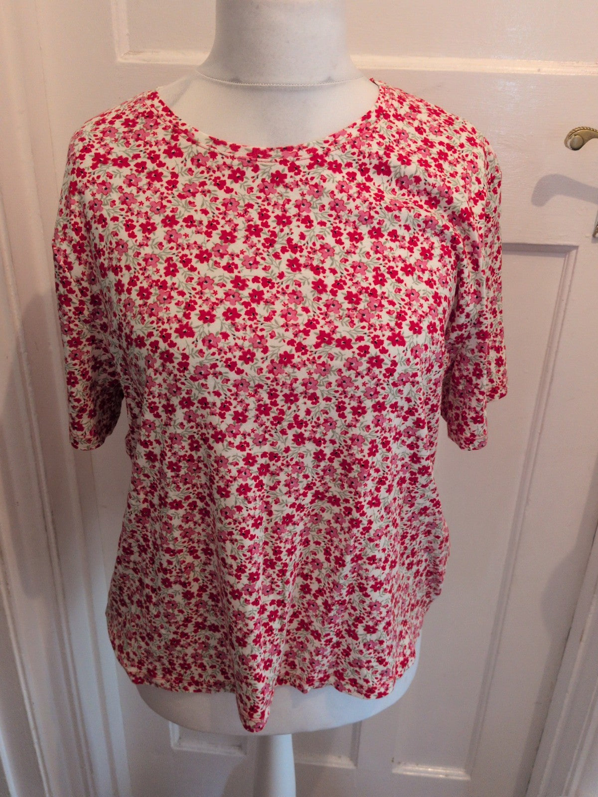 Tu 24 Slim Fit Red Floral Short Sleeve Blouse T-shirt