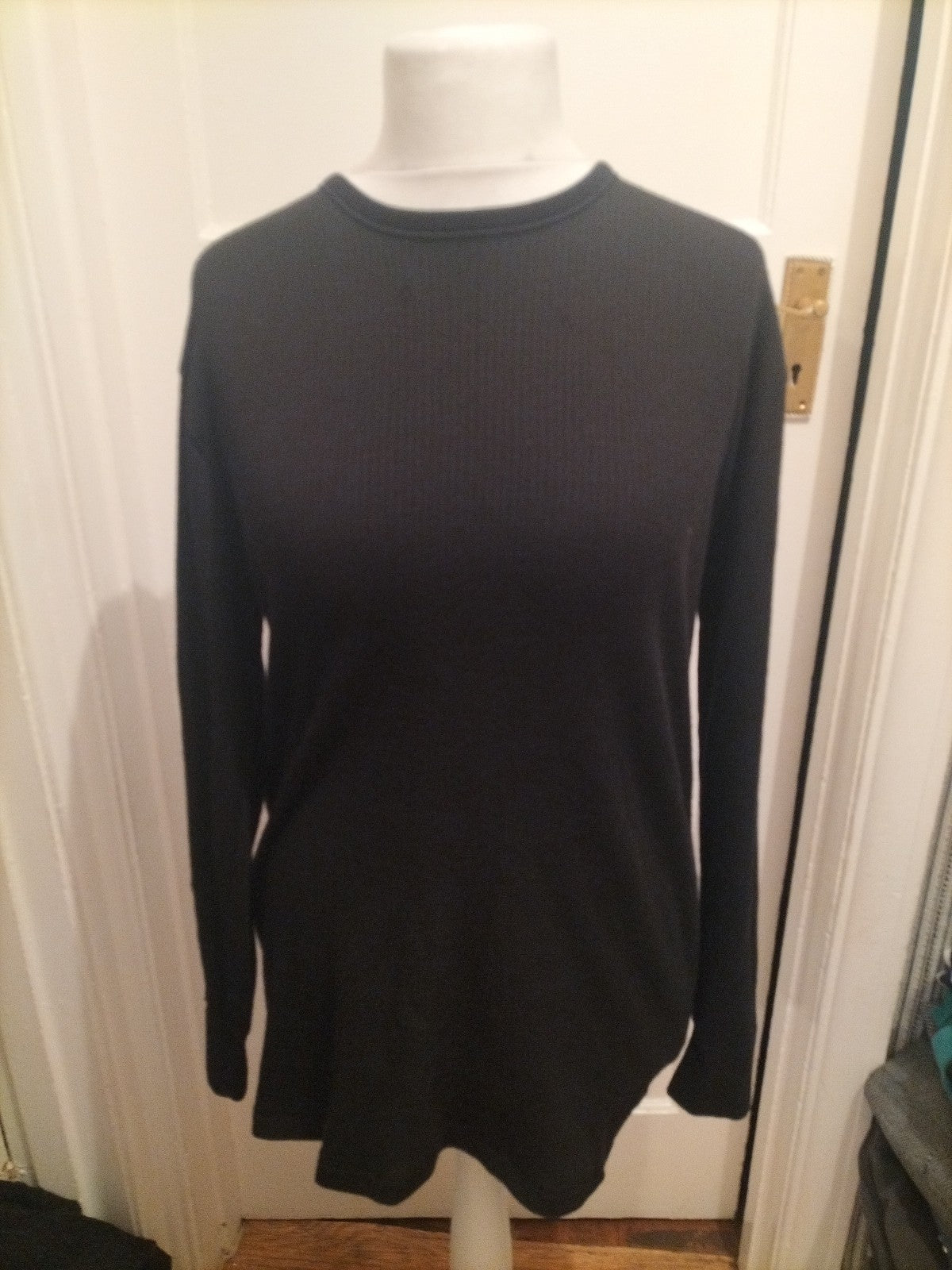 Mens Size Large Black Long Sleeved Warm Top/Tshirt