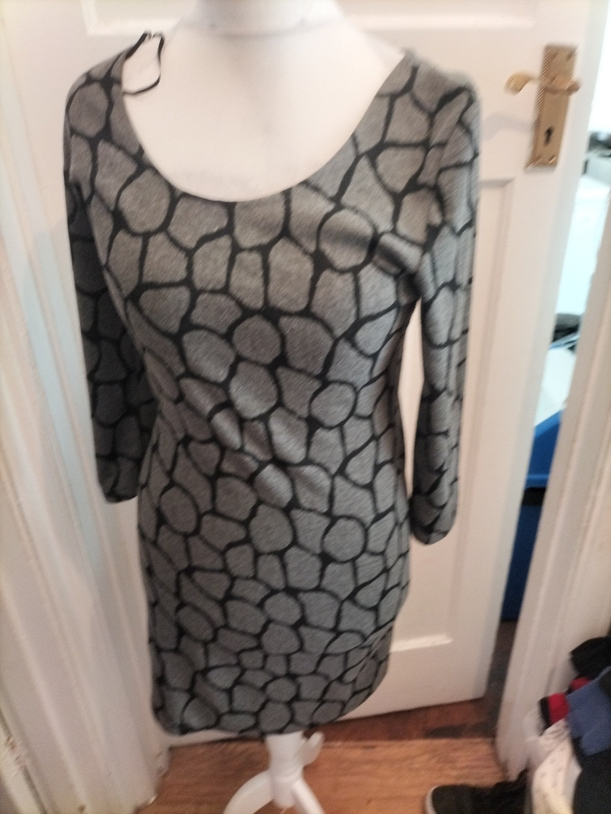 Izabel Large Grey And Black 3/4 Sleeve Dress
