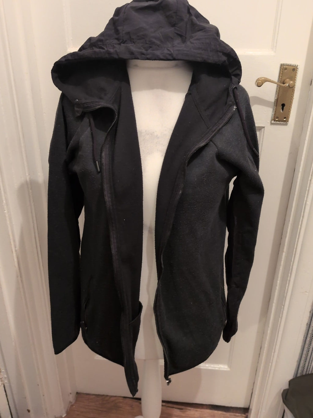 Primark Large Black And Dark Teal Zipped Hoodie Bobbling