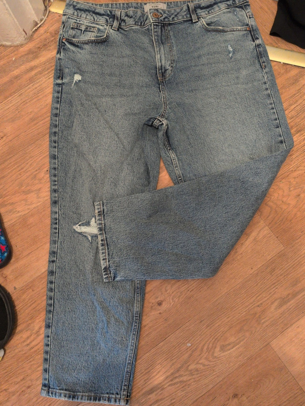New Look Kind "Tori" 18 Slim Fit Ankle Grazer Mom Jeans