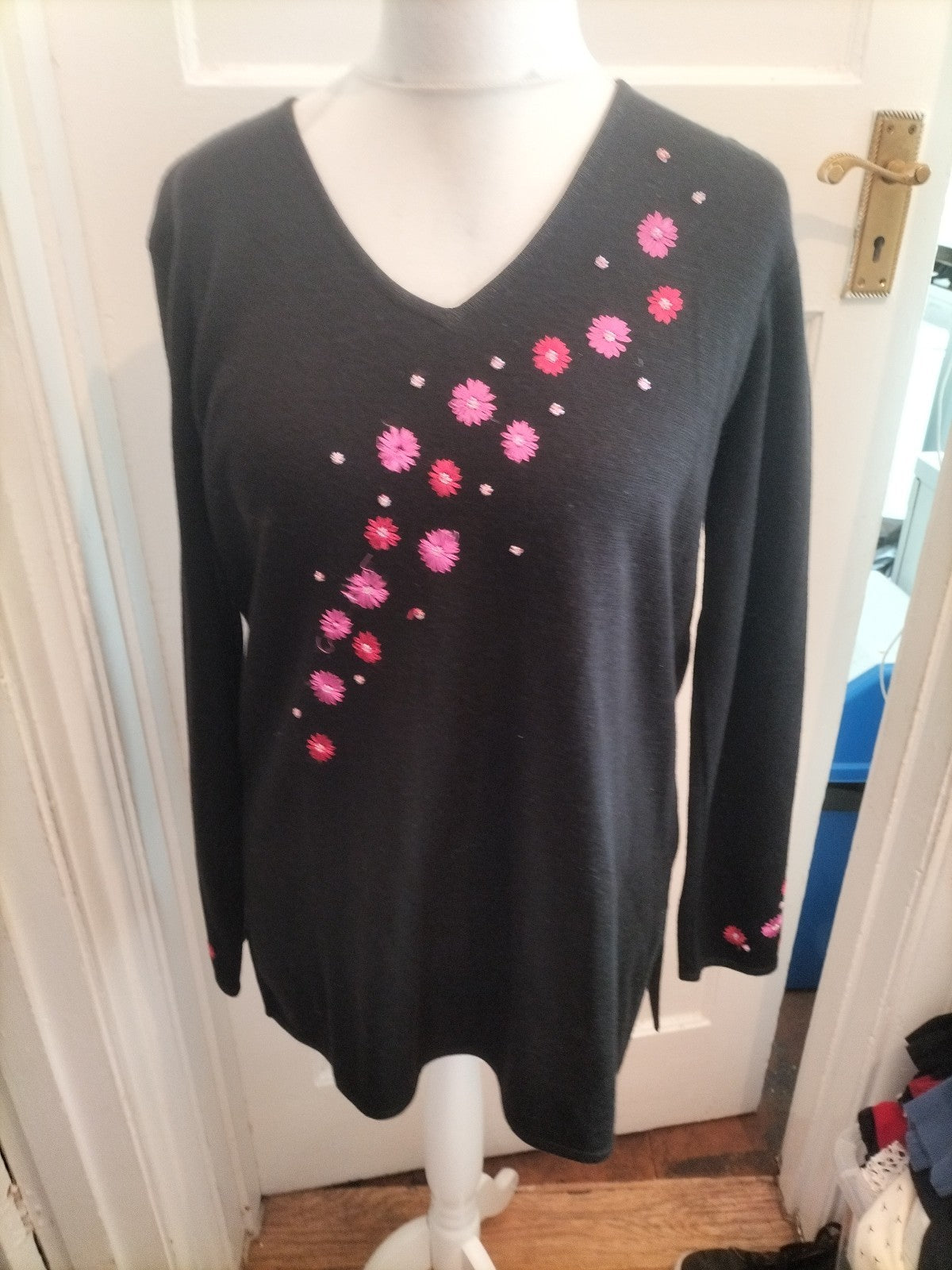 Elvi Size 1 Black Floral Long Sleeve Blouse