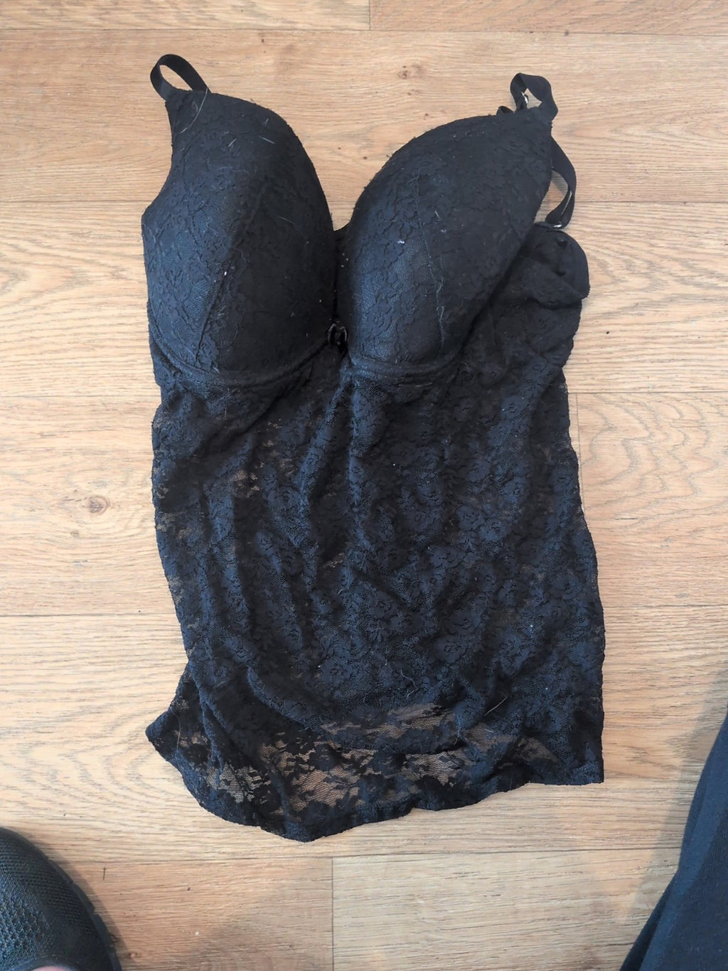 Ladies New Look 34DD Black Slight Padded Wired Bra And Lace Detail