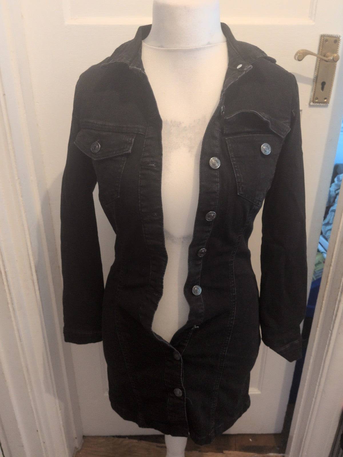 Ladies Denim&Co Size 10 Black Collared Long Sleeve Knee Length Dress