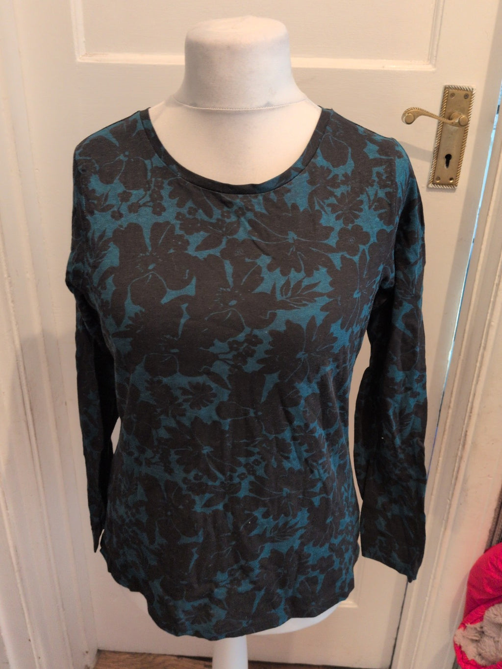Ladies Pep&Co Size 16 Dark Teal And Black Flower Long Sleeve T-shirt