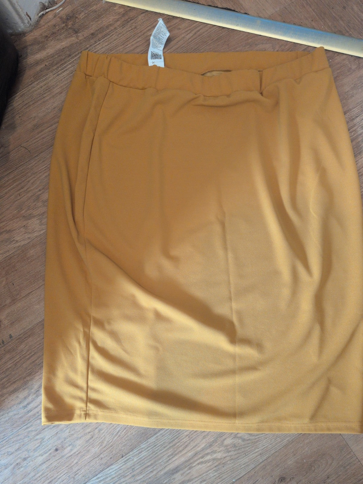 Ladies Shein Pencil Skirt Size 4XL Mustard