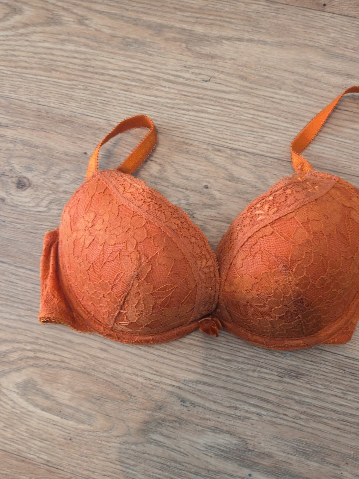 New Look 32C And Size 8 Orange Lace Bra And Pants