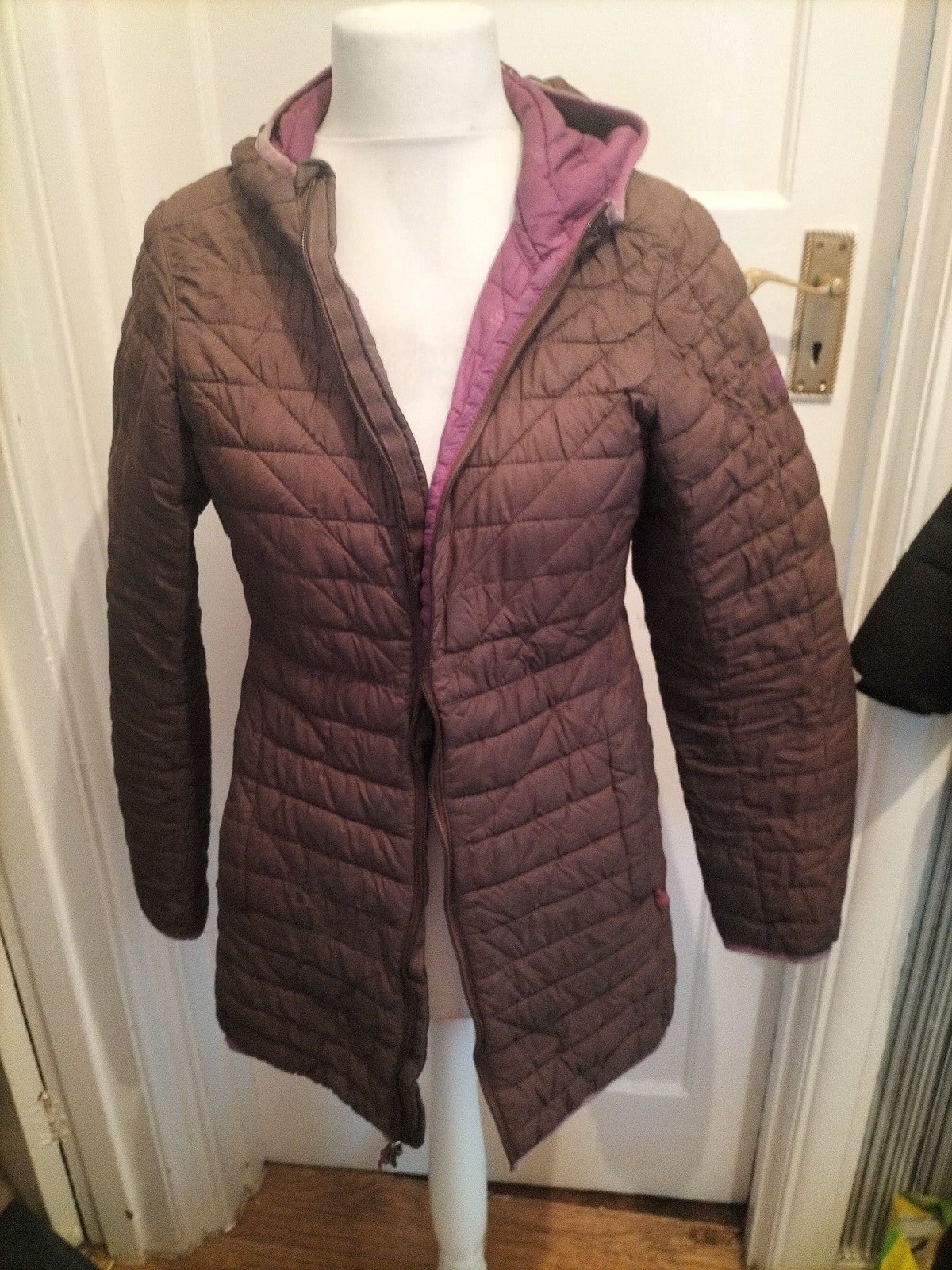 Ladies Jack Wolfskin Size 12-14 Brown Long Sleeved Coat Jacket
