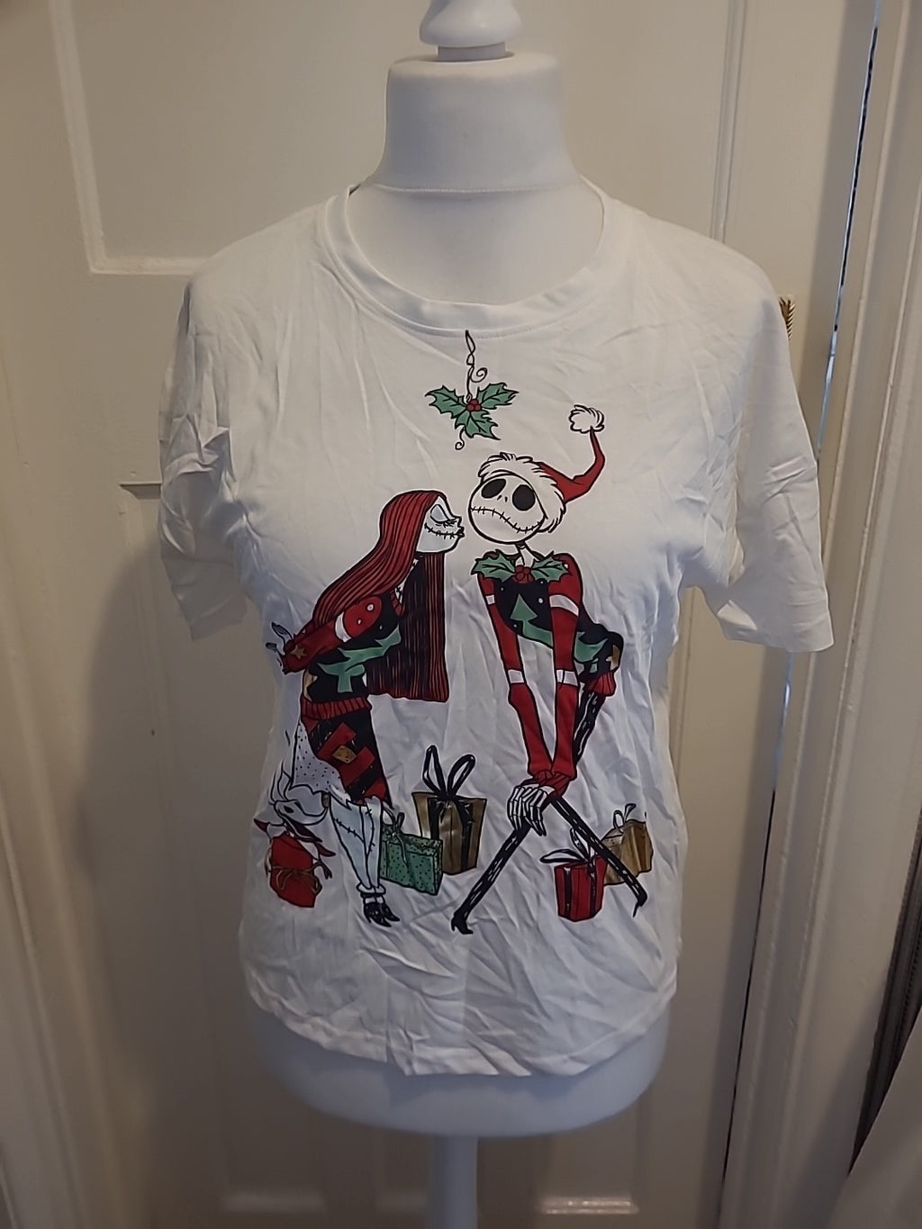 Ladies George Disney Size 8-10 Night Before Christmas Pyjama Top
